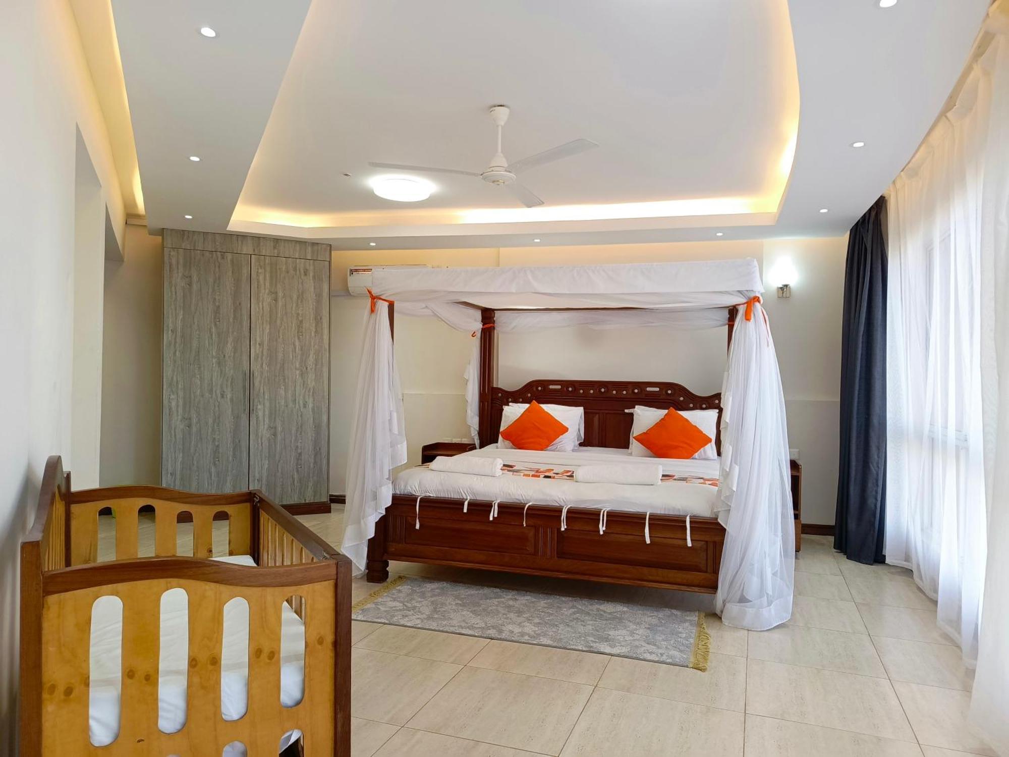 Savannah Lions Exquisite Apartment Mombasa Exterior photo